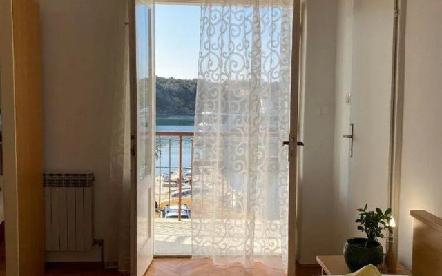 Apartment Sea
