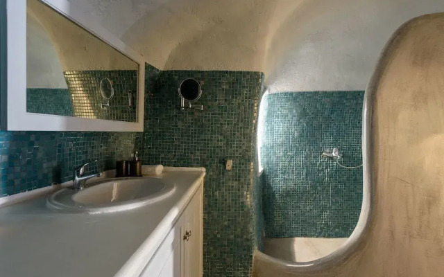 Ianthe Apartments & Villa