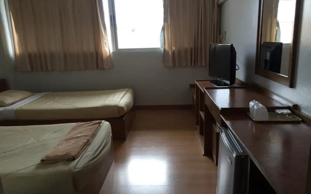 U-Thong Hotel