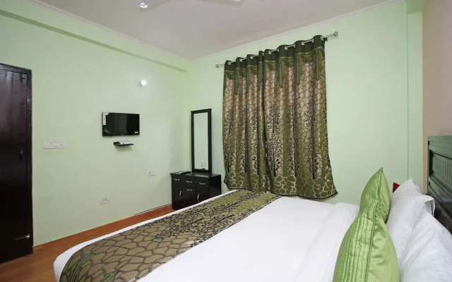 OYO 8987 HD View Point