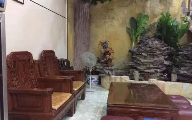 Sihui Warm Business Hotel (Dawang Plaza)