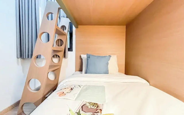Homey 2Br At Sky House Bsd Apartment