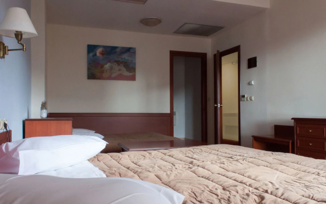 Art Pythia Hotel