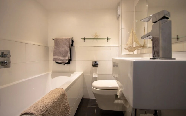 2 Bedroom Apartment in Georgian New Town