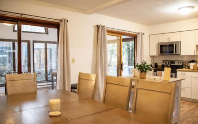 Sun-filled Gem Packed with Amenities