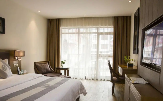 QJIA West Street Hotel