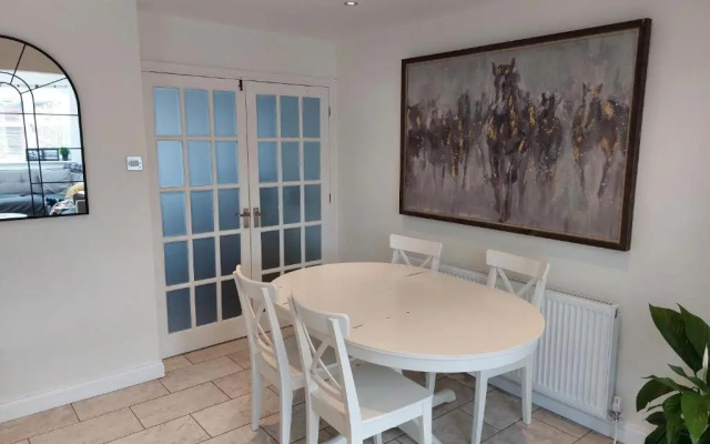 Spacious, Durham City Retreat