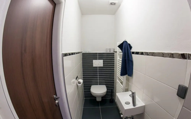 Apartment under Prague Eiffel Tower