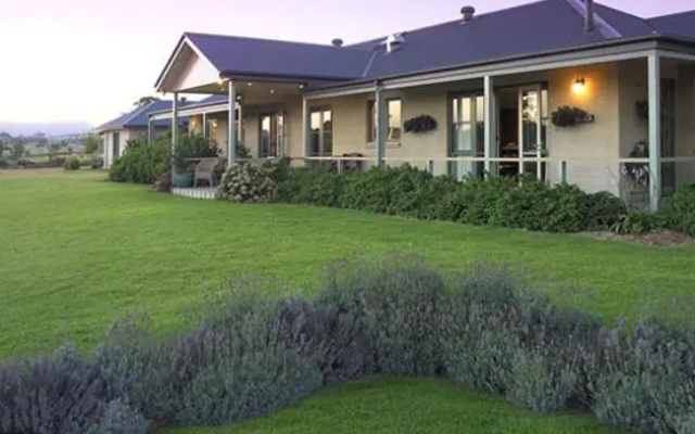 Meadowlake Lodge