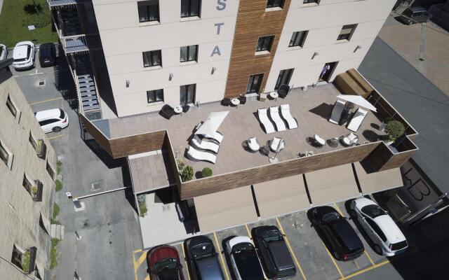 Отель HB Aosta Hotel & Balcony SPA Италия, Аоста - отзывы, цены и фото номеров - забронировать отель HB Aosta Hotel & Balcony SPA онлайн вид на фасад