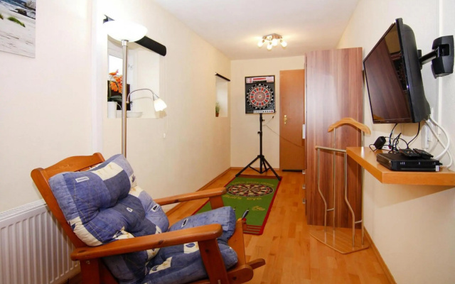 Apartment in Rehm-flehde-bargen mit Einem Gemeinsamen Pool