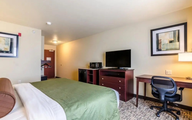 Cobblestone Inn & Suites - Brookville