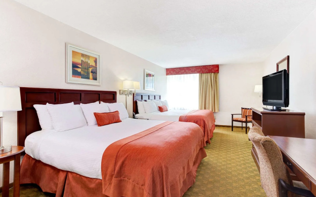 Holiday Inn Tampa North by IHG