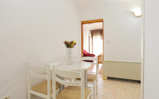 Apartment Lias 2 - with restaurant: A9 drugi kat Rogoznica, Riviera Sibenik