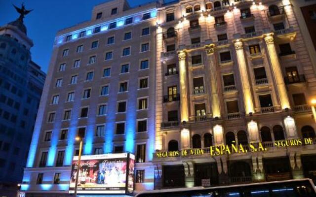 Отель Hospedaje Romero Gran VÍa вид на фасад