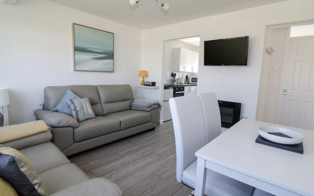 144 Sunbeach Chalet