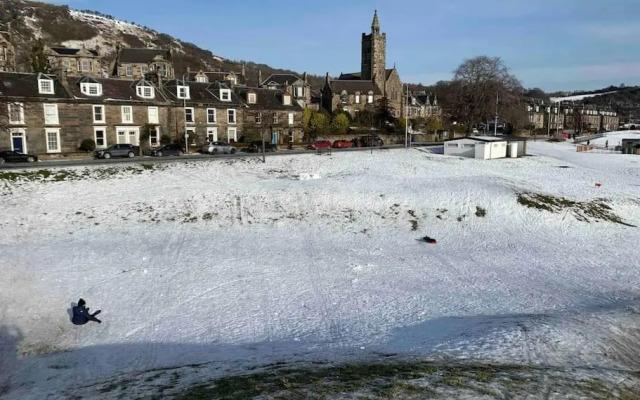 Lovely 2 bedroom condo in Burntisland, Fife