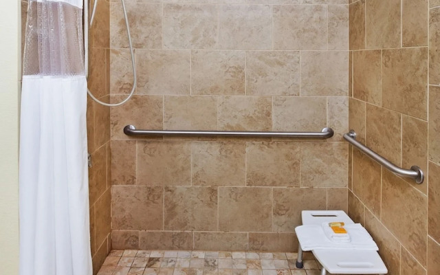 La Quinta Inn & Suites by Wyndham Dickinson