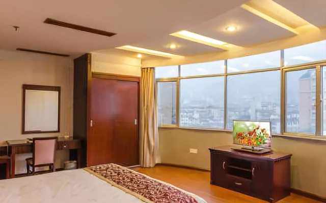 Hongdi Hotel (Ningde North Bus Station)