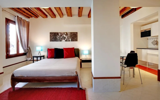 Venetian Grand Canal Suite Apartment