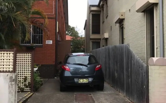 Cozy Marrickville Apartment Near Centre