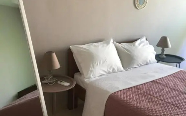 180 Degree Sea View Apartment