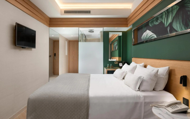 Hotel Mediterranean