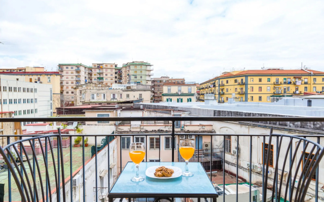 Chiara Modern Apartment