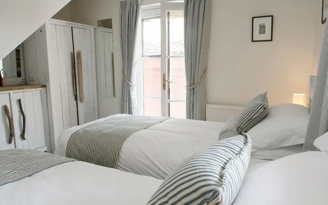 Slipway Cottage