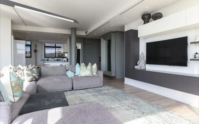 Precinct Corner Two Bedroom Waterfront Apartment - 221