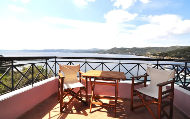 Zennova 42 Pirgadikia Sky & Sea Home