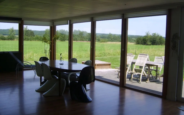 Beautiful Holiday Home with shared Pool in Eprave