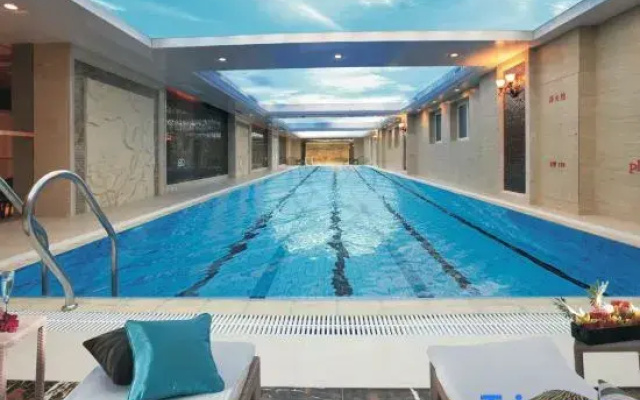 Crowne Plaza Xinghua
