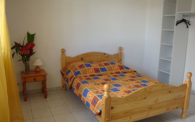 Karaibes Residence in Le Gosier, France from 119$, photos, reviews - zenhotels.com
