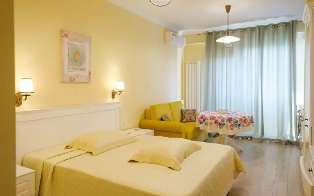 SOLID RESIDENCE MAMAIA cm