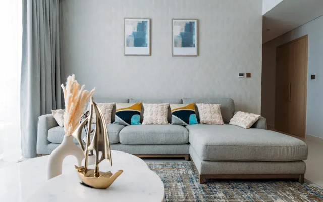 New! Luxurious Stay Dubai Creek Balcony & View