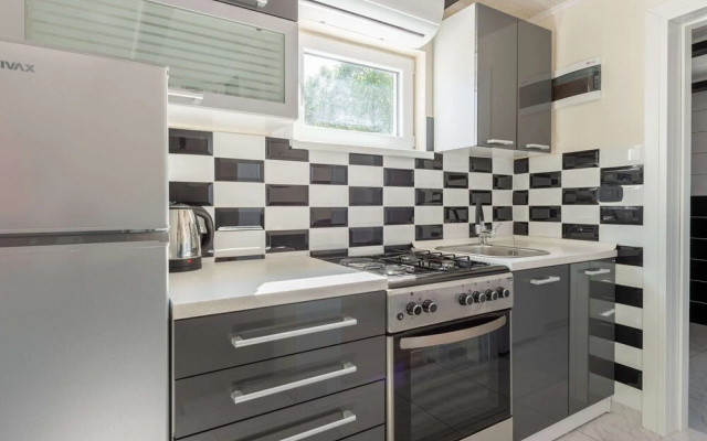 Soothing Holiday Home in Starigrad near Sea