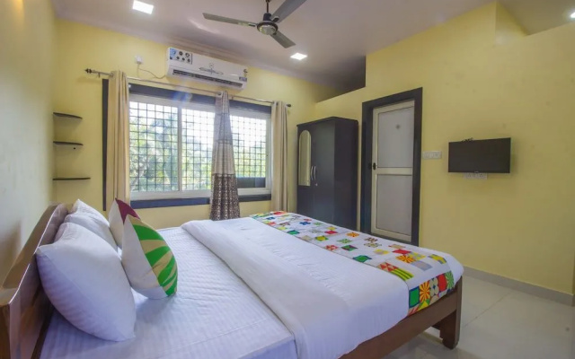 OYO 18947 Home Modern Stay Morjim Beach