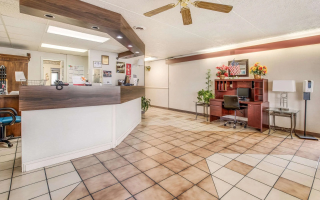 Econo Lodge