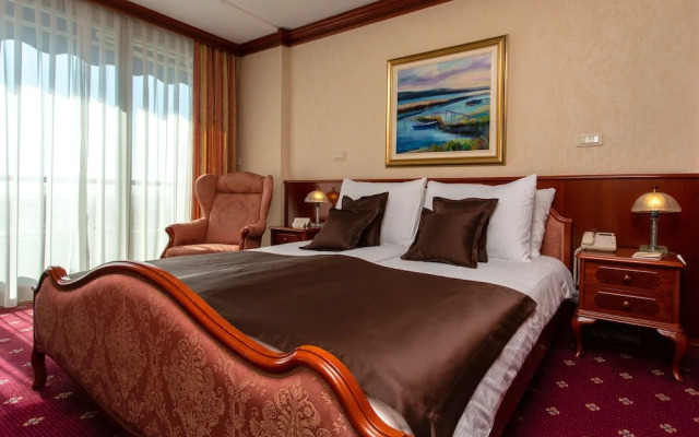 Grand Hotel Bernardin 5*