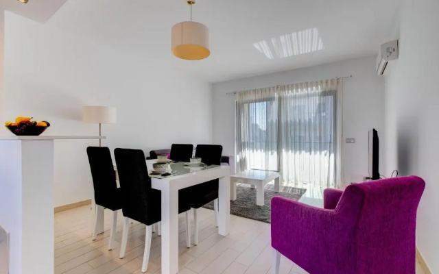 One Bedroom Apartment in Albur Village 1A