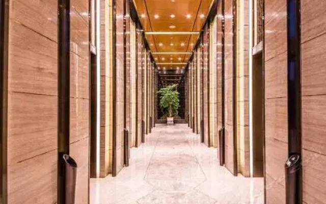 Xiamen IMAY Designer Seaview Apartment (Shimao Twin Towers Branch)
