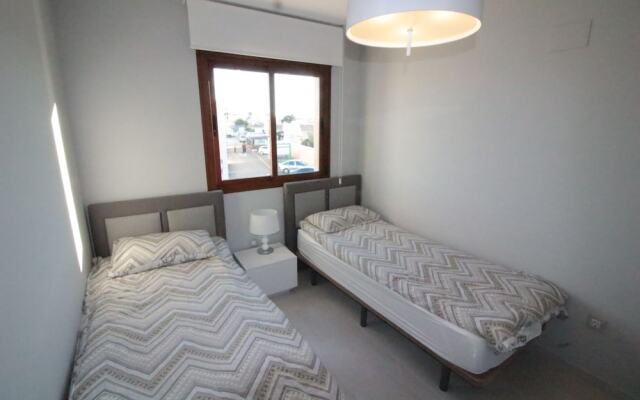 Отель Penthouse Apartment Secreto de la Zenia Испания, Ориуэла - отзывы, цены и фото номеров - забронировать отель Penthouse Apartment Secreto de la Zenia онлайн комната для гостей