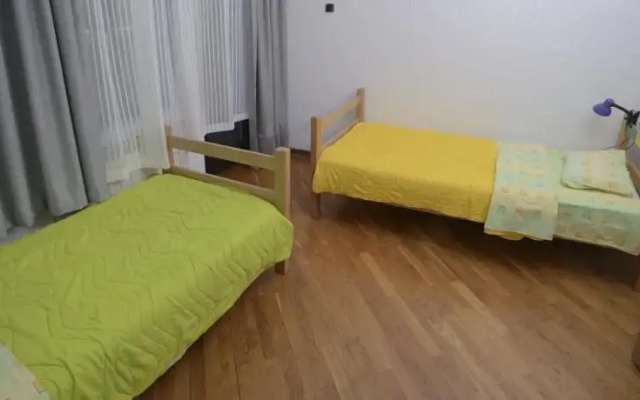 Hostel Ozi Bar