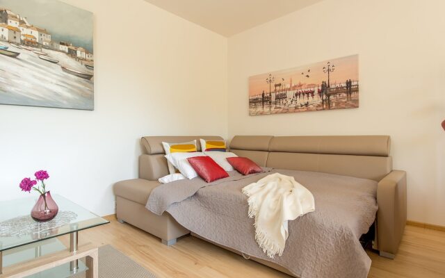 Апартаменты P&O Apartments Metro Imielin вид на фасад