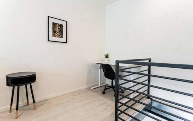 Amazing 1BR Loft Located Downtown