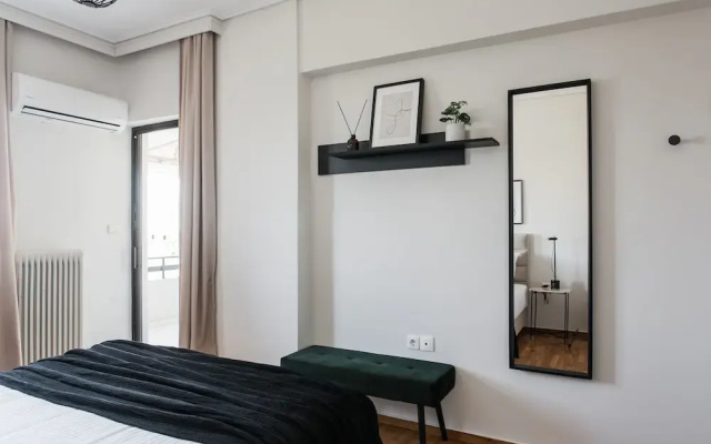 Signature 2BR Apartment in Marousi
