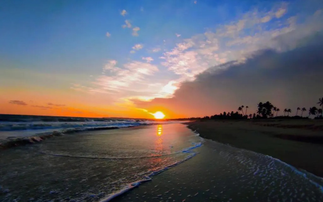 Sleeping Elephant Beach Resort