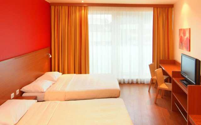 Отель Star Inn Hotel Salzburg Zentrum, by Comfort Австрия, Зальцбург - 7 отзывов об отеле, цены и фото номеров - забронировать отель Star Inn Hotel Salzburg Zentrum, by Comfort онлайн комната для гостей