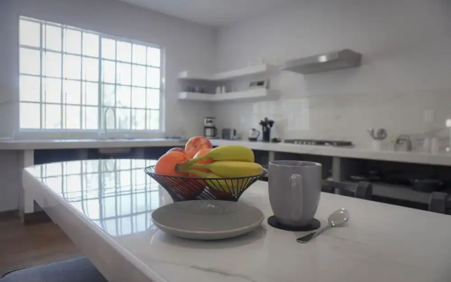 Modern Flat with 2 Bedrooms Near sea